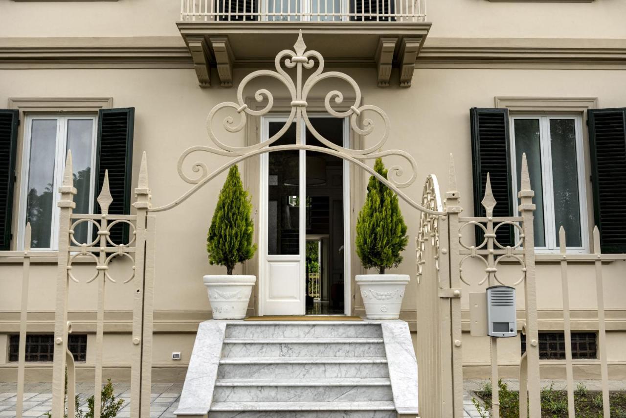 Villa La Tuia B&B Lucca Bagian luar foto